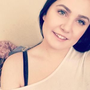 Meet your Posher, Abigail